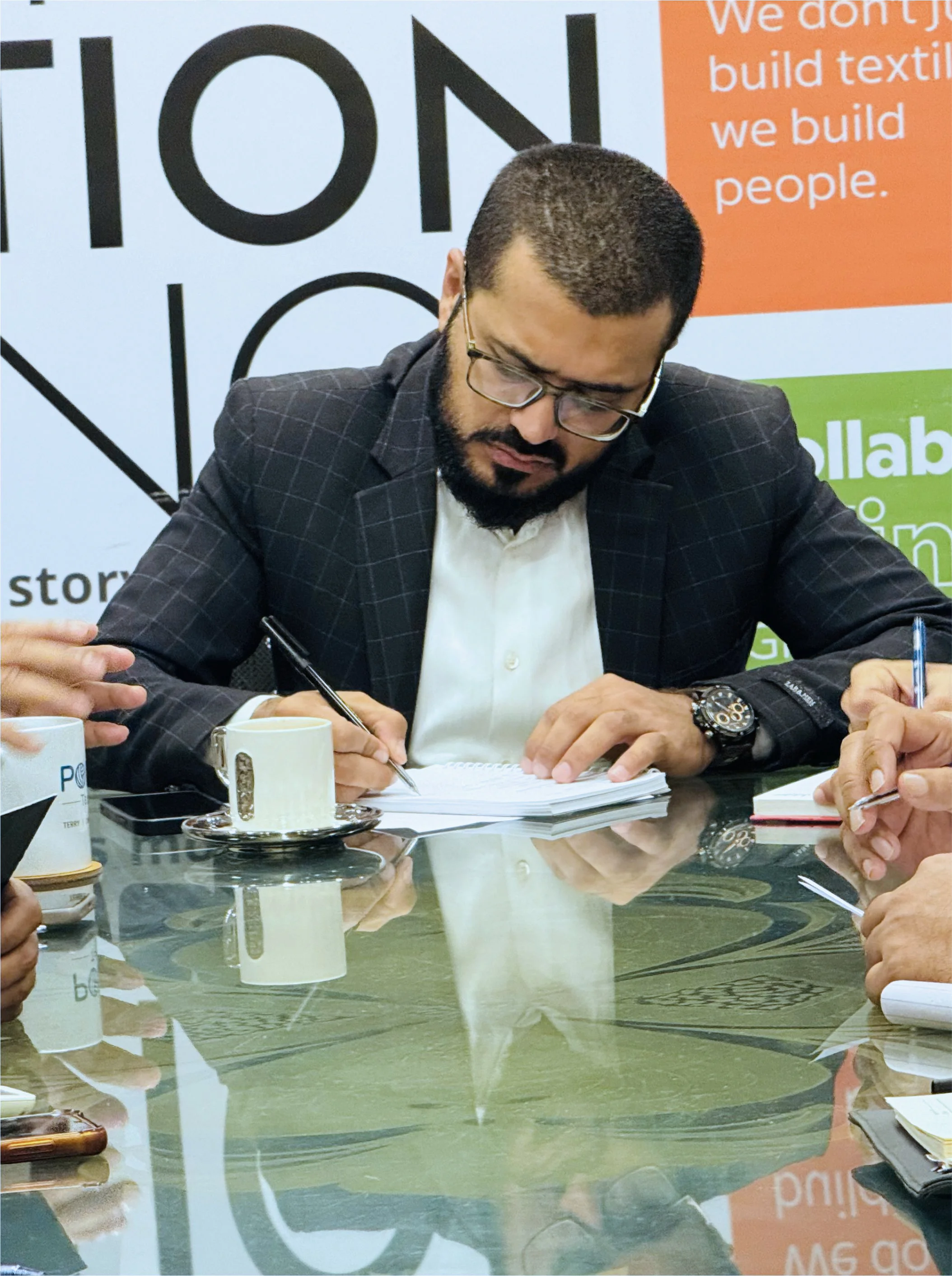 Polani team playing tugofwar